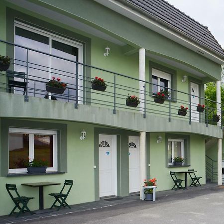 Gite Des Mesanges Haybes Exterior foto